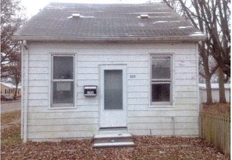 222 E Phillips St, Mascoutah, IL 62258