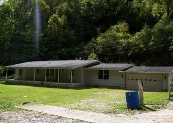 361 Rice Branch Rd, Prestonsburg, KY 41653