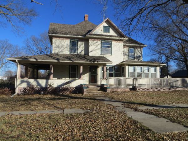 210 South East Ave., Western, NE 68464