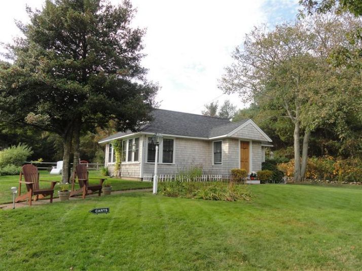 283 Old Stage Rd, Centerville, MA 02632