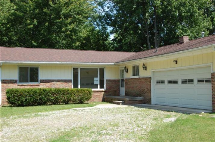 10929 Lookout St, Pinckney, MI 48169