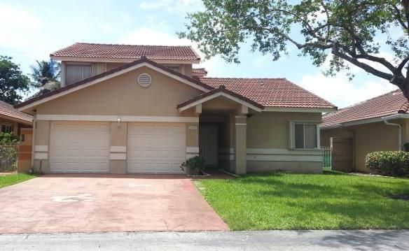 18177 Nw 61 Pl, Hialeah, FL 33015