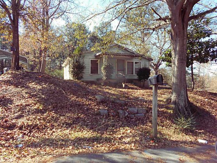8155 Thompson Street, Douglasville, GA 30134