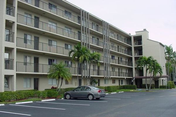 7840 Nw 50th St #201, Fort Lauderdale, FL 33351