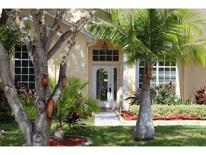 9206 GRAND PALM CT, Riverview, FL 33578