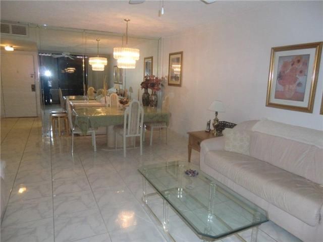500 THREE ISLANDS BL # 520, Hallandale, FL 33009