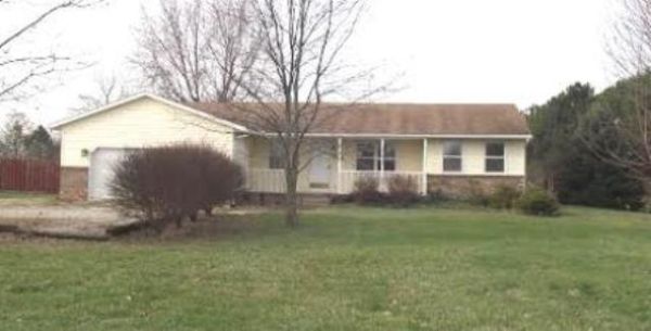 690 County Rd 126, Fremont, OH 43420