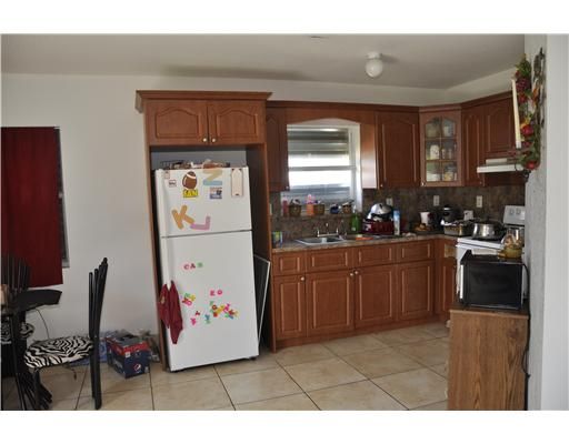 8036 NW 11 AV, Miami, FL 33150