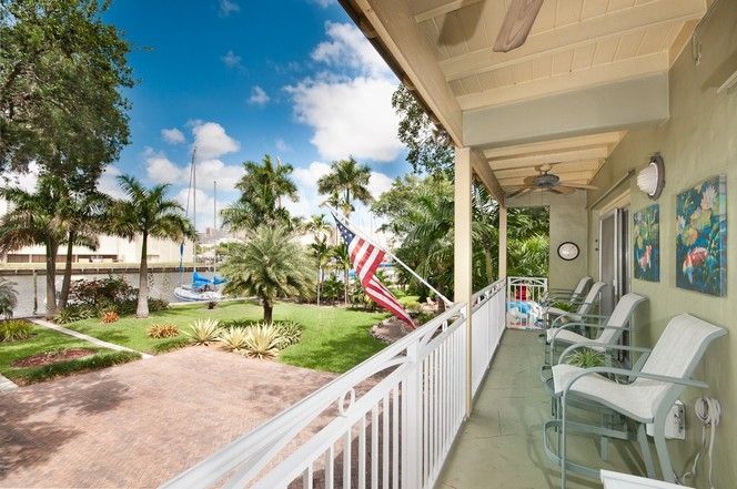 1515 NW S RIVER DR, Miami, FL 33125