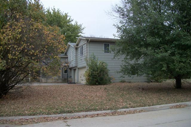 800 Pierce Drive, Storm Lake, IA 50588