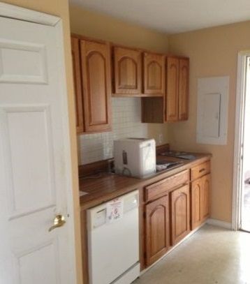 2403 Baur Dr, Indianapolis, IN 46220