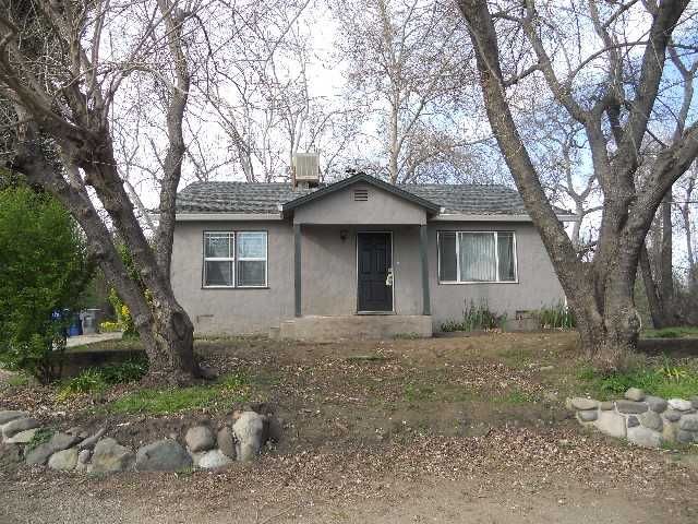 2850 Girvan Rd, Redding, CA 96001