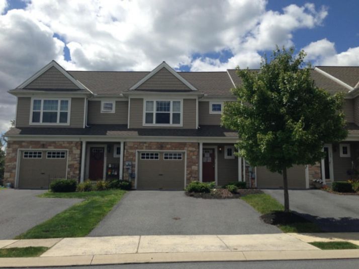 102 Millstone Dr, Mountville, PA 17554