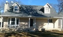 30563 Pointe Dr Rockwood, MI 48173