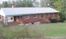 5118 Carriage Dr Roanoke, VA 24018