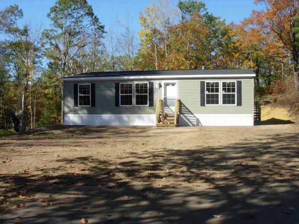 8 Hemlock St., Lebanon, ME 04027