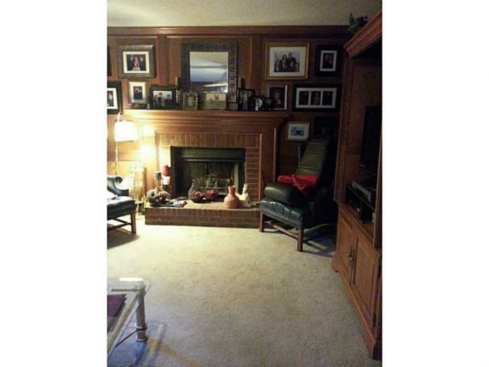 1527 Ridgewood Drive, Lilburn, GA 30047