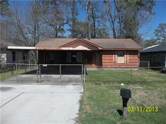 8017 Linda Vista Roa, Houston, TX 77028