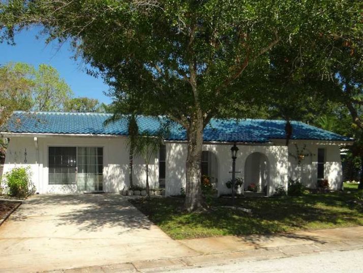1810 GREENWOOD DR, Oldsmar, FL 34677
