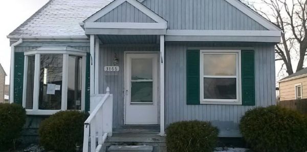 3866 22nd St, Wyandotte, MI 48192