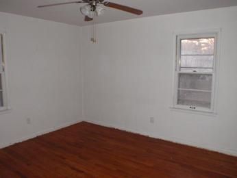 6232 Manning Ave, Kansas City, MO 64133