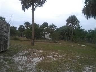 4650 69th St, Vero Beach, FL 32967
