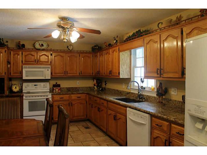 949 Riverbend Road Sw, Plainville, GA 30733
