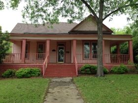 819 North 1st St, Temple, TX 76501