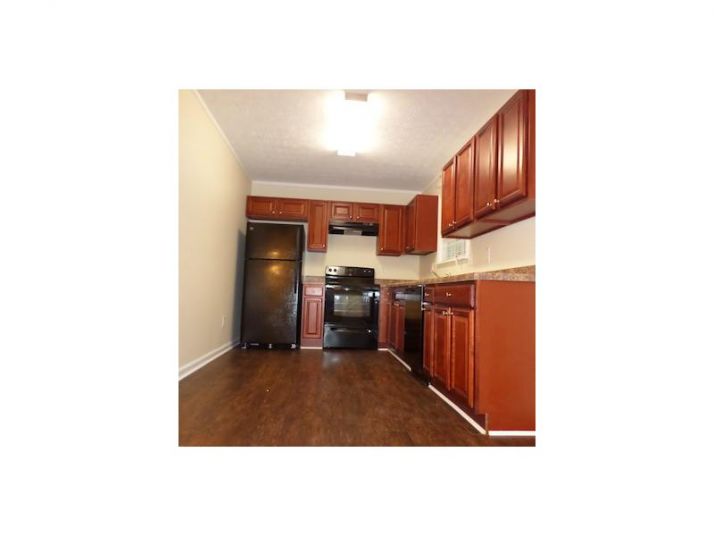 2366 Chestnut Log Drive, Lithia Springs, GA 30122