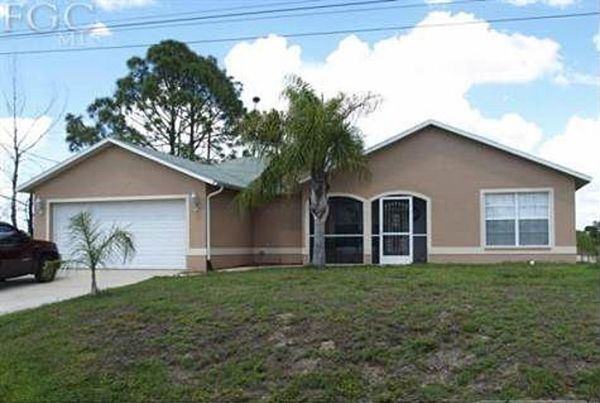 3200 9th West Street, Lehigh Acres, FL 33971