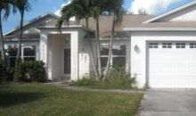 2433 Se Dogwood Ave Port Saint Lucie, FL 34952