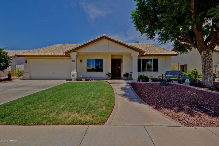 680 W SARAGOSA Street, Chandler, AZ 85225