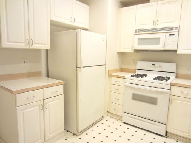 14100 SE 171st Way Unit A104, Renton, WA 98058