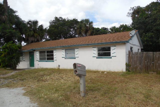5117 Cheryl Lane, West Palm Beach, FL 33415