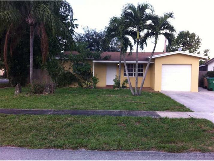 7791 NW 38TH ST, Hollywood, FL 33024