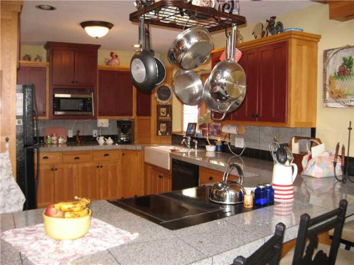 421 CR 120, Eureka Springs, AR 72631