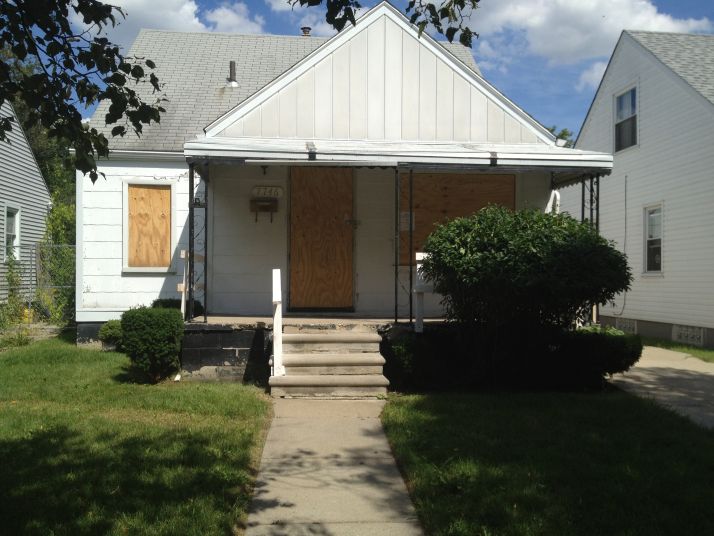 7746 Minock, Detroit, MI 48228