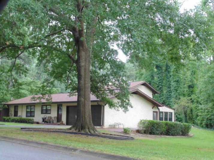 722 Willow Bend Drive, Jonesboro, GA 30238