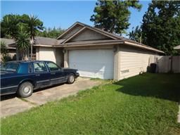 11939 GREENGLEN DR, Houston, TX 77044