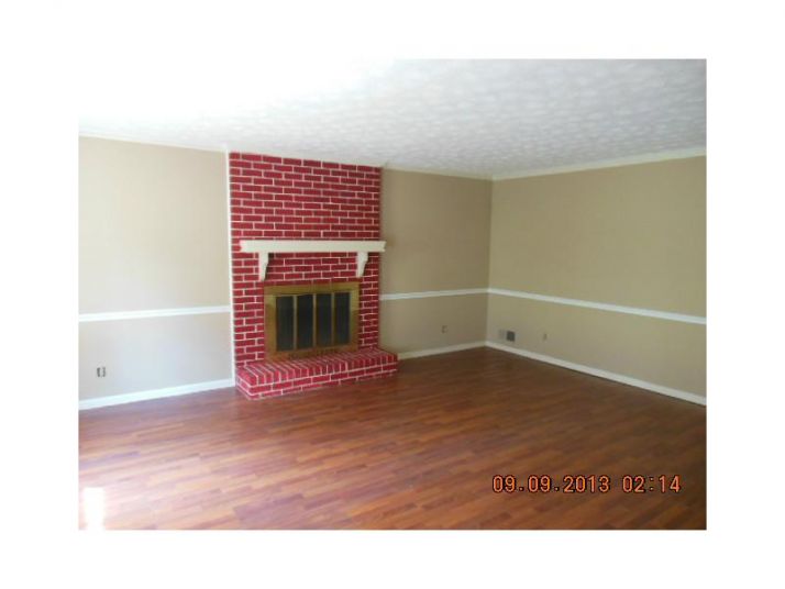 723 E Northcrest Drive, Winder, GA 30680