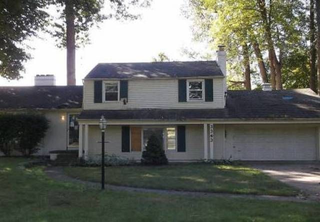 3343 Deepwood Dr, Lambertville, MI 48144