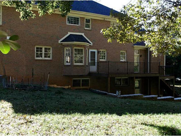 160 Inland Ridge Way, Atlanta, GA 30342