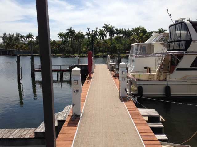1700 NW N RIVER DR # 17, Miami, FL 33125