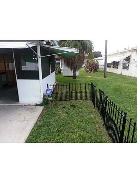 2713 NW 52ND ST, Fort Lauderdale, FL 33309