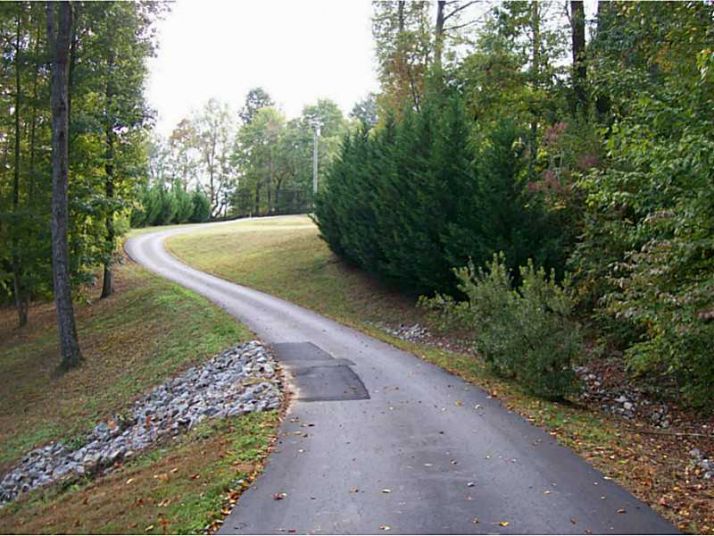 5484 Highway 136w, Dawsonville, GA 30534