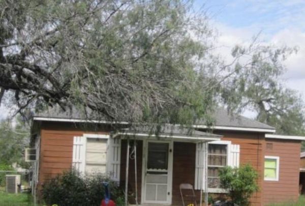 480 County Road 2310, Riviera, TX 78379