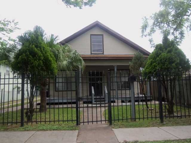 6526 Sherman St, Houston, TX 77011