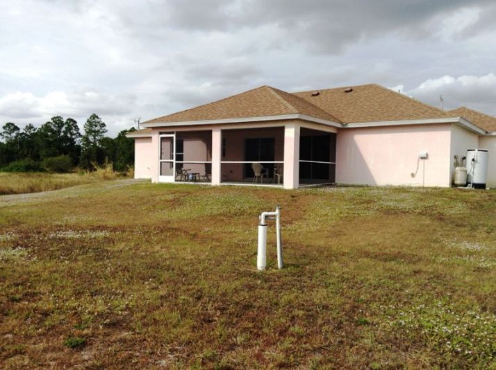 1212 Damen St. E., Lehigh Acres, FL 33974