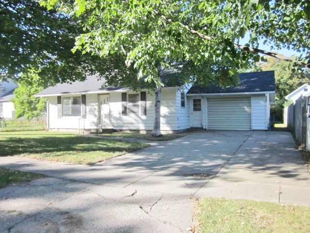 413 E Walnut St, Hastings, MI 49058