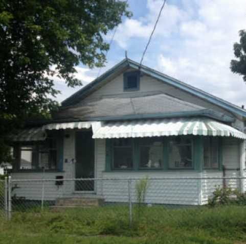 138 8th Street, Dunbar, WV 25064